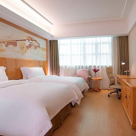 Vienna 3 Best Hotel Shenzhen Airong Road Exterior photo